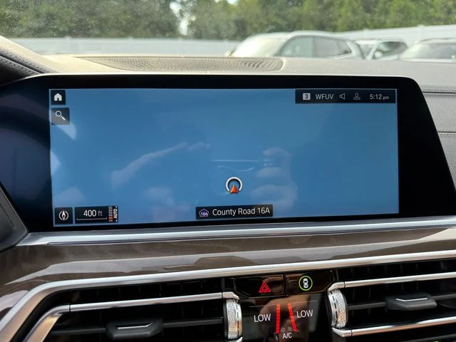 Used 2022 Black Sapphire Metallic BMW xDrive40i image 22