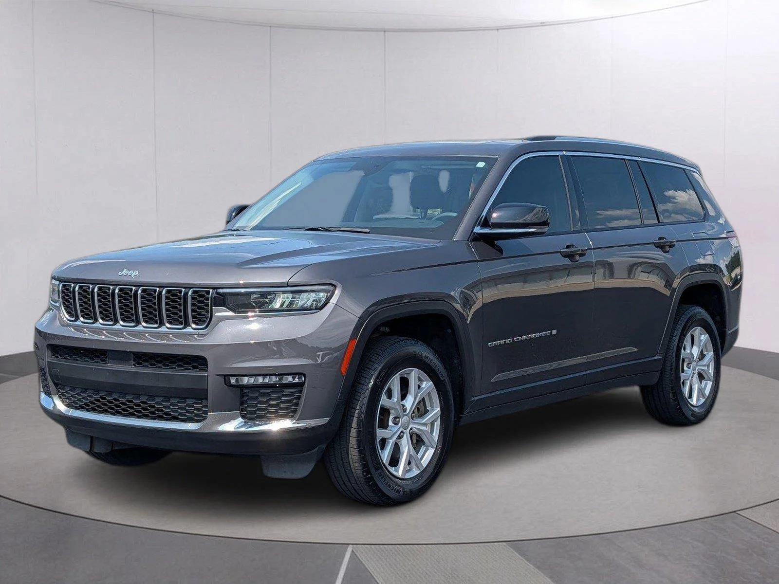 Used 2023 Baltic Gray Metallic Clearcoat Jeep Limited image 1