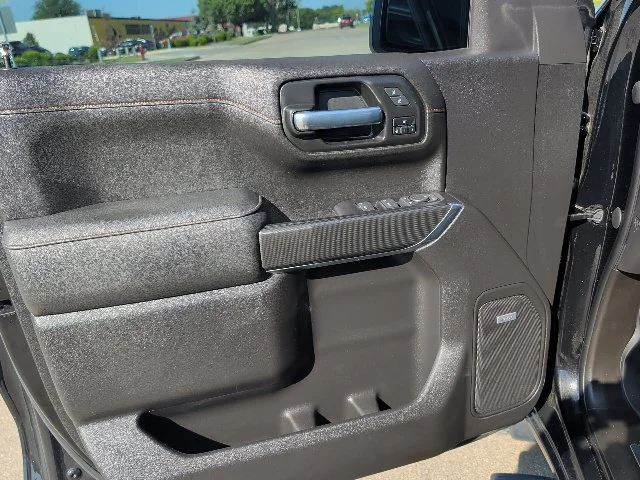 Used 2021 Black GMC AT4 image 17