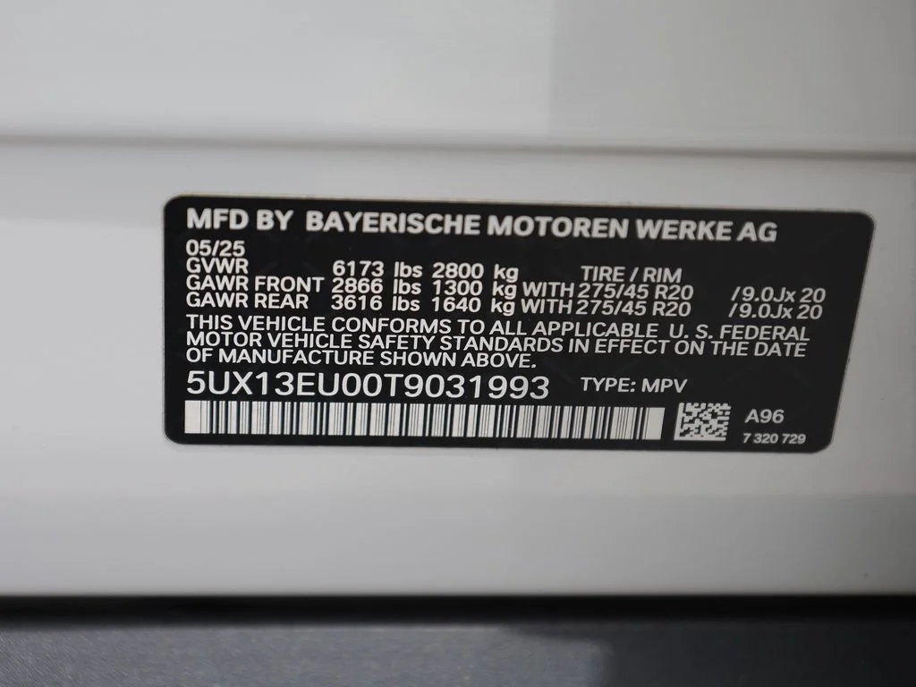 Used 2026 White BMW sDrive40i image 45