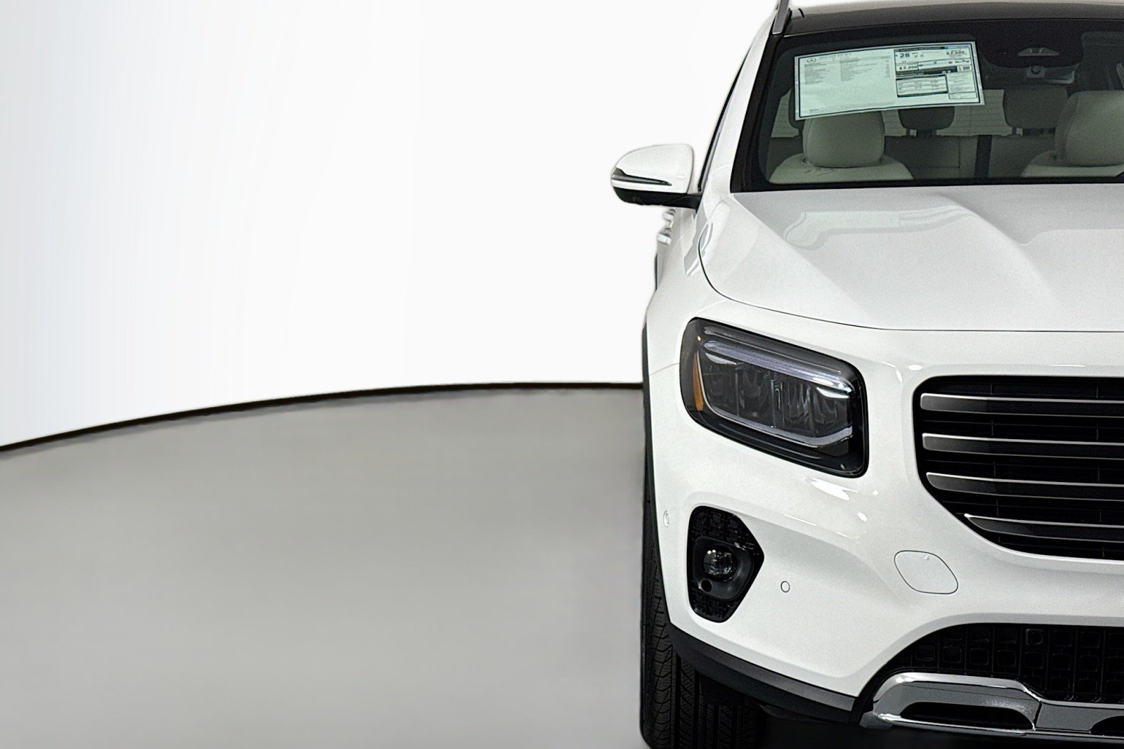 New 2026 Polar White Mercedes-Benz GLB 250 SUV image 13