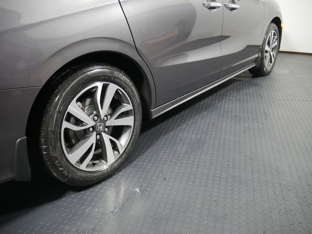 2026 Honda Odyssey Touring - Photo 5