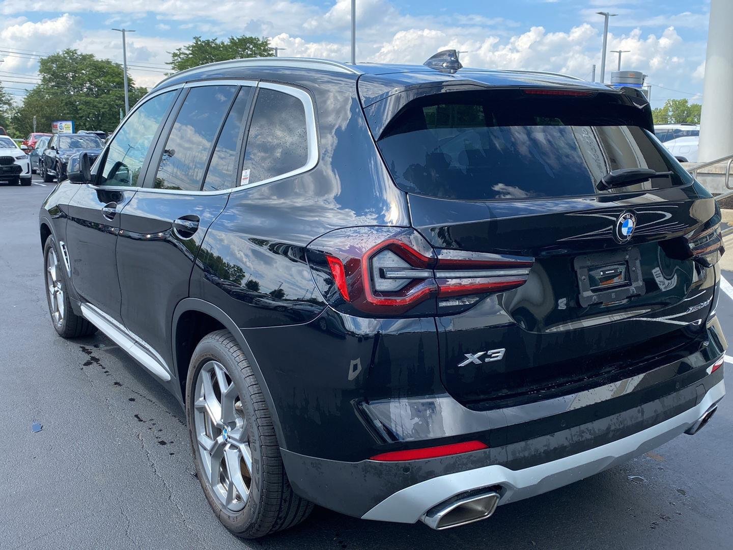 Certified Used 2024 Jet Black BMW xDrive30i image 5