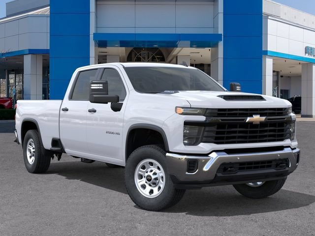New 2026 Summit White Chevrolet WT image 7