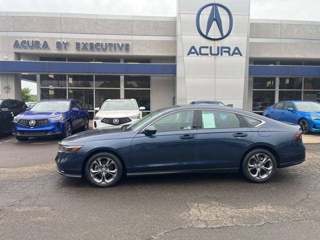 Used 2024 Canyon River Blue Metallic Honda EX image 41