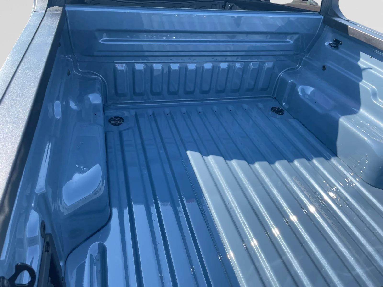 New 2026 Azure Grey Metallic Tri-Coat Ford XLT image 10