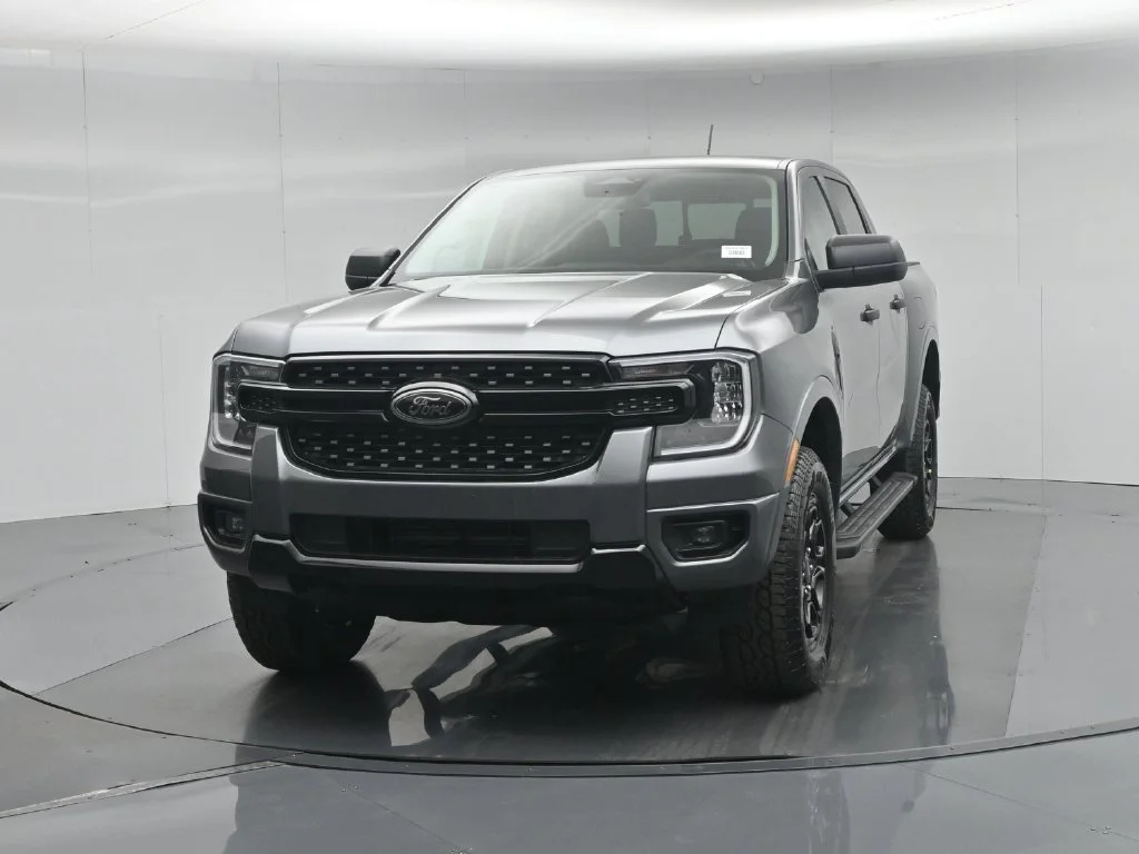 New 2026 Carbonized Gray Metallic Ford XLT image 54