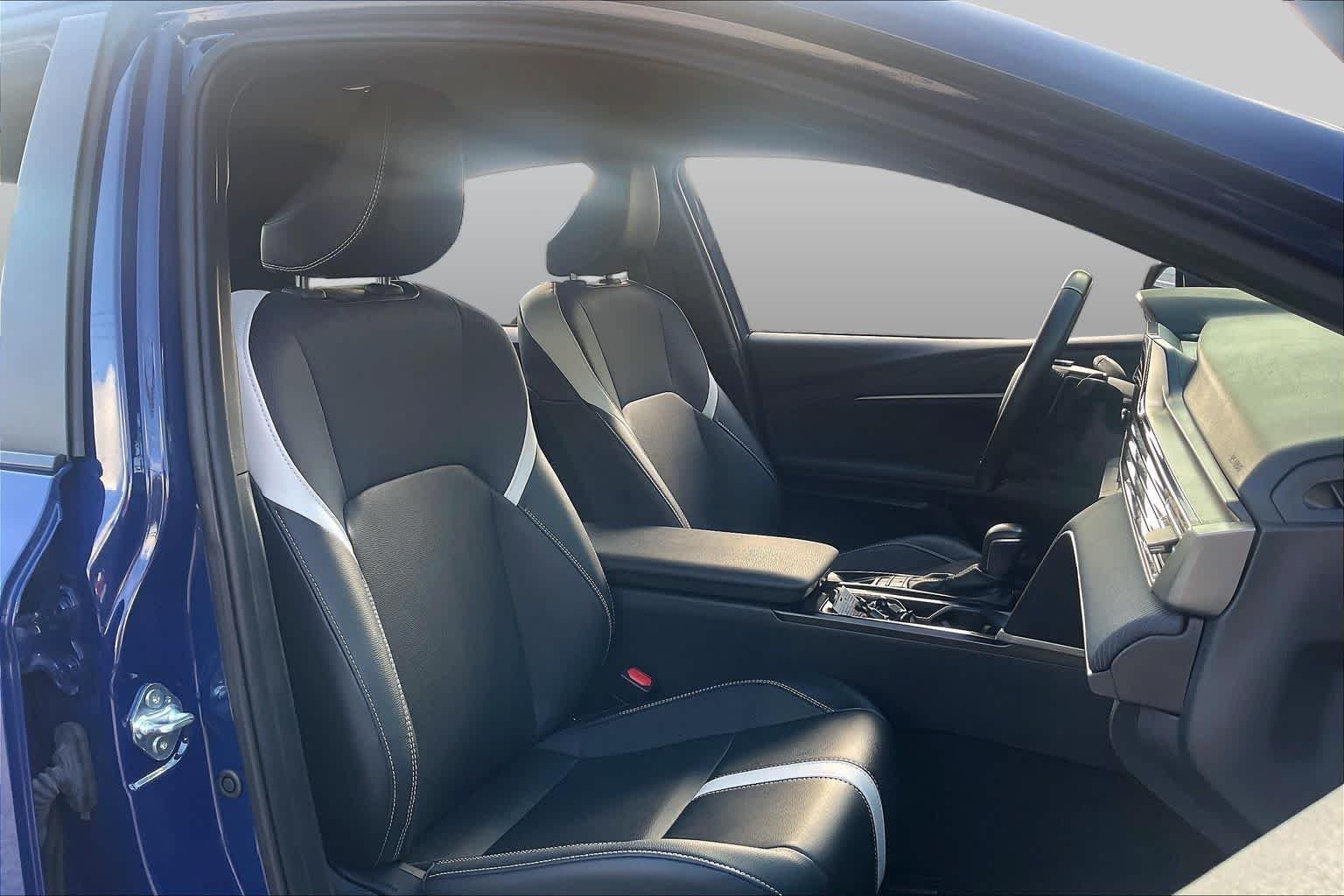 Used 2025 Reservoir Blue Toyota SE image 9