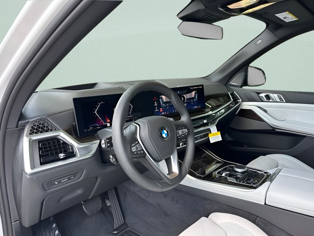 New 2026 Mineral White Metallic BMW sDrive40i image 9