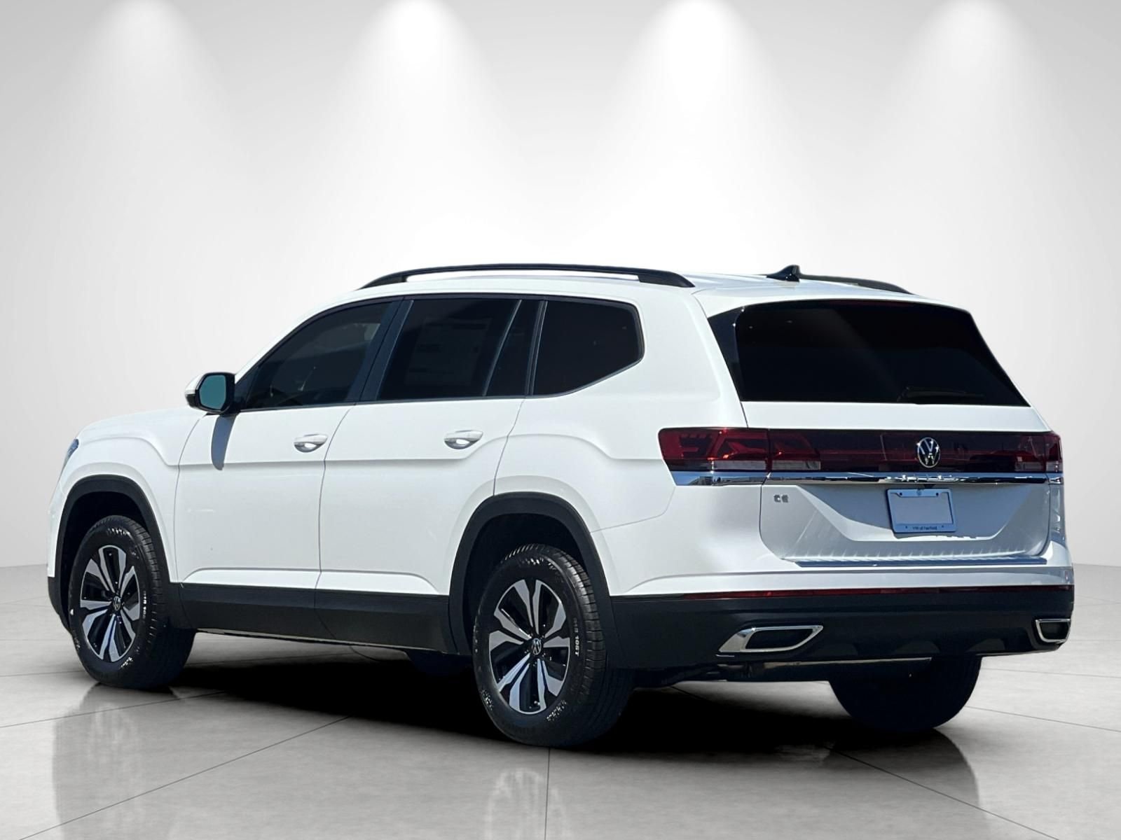 New 2026 Opal White Pearl Volkswagen SE image 3