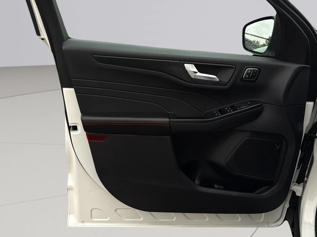 Used 2025 White Metallic Ford ST-Line Select image 25