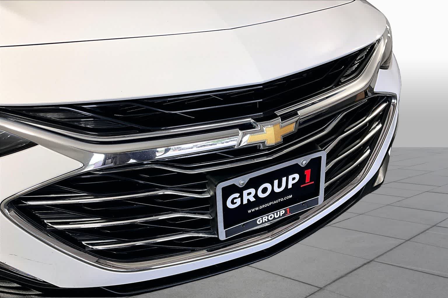 Used 2022 Summit White Chevrolet LS image 28