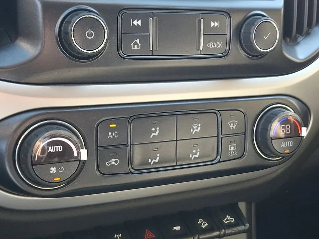 Used 2019 Red Chevrolet ZR2 image 16
