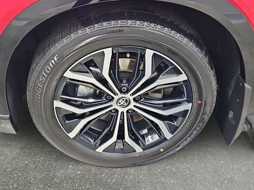 Used 2025 Red Toyota XLE image 33