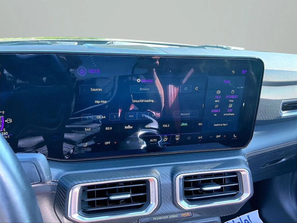 Used 2024 Gray Ford GT Premium image 21