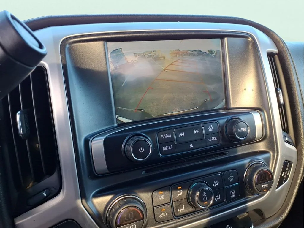 Used 2017 Silver GMC SLE image 22