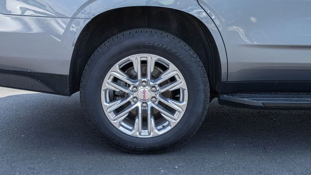 Used 2022 Gray GMC SLE image 12