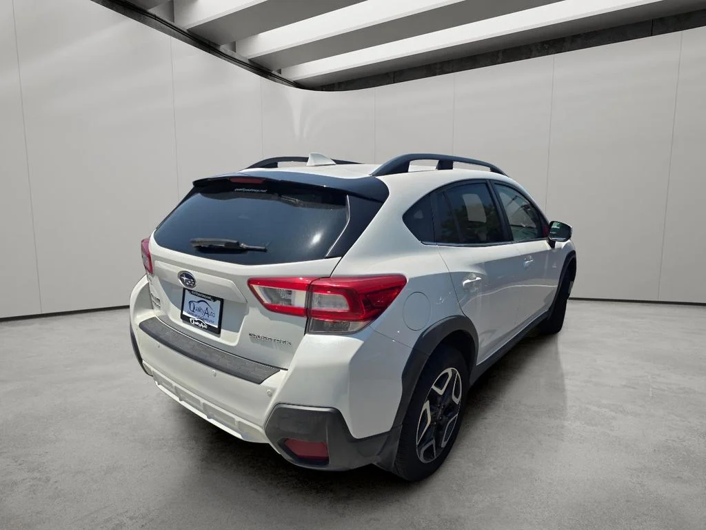 Used 2019 Crystal White Pearl Subaru Limited image 9