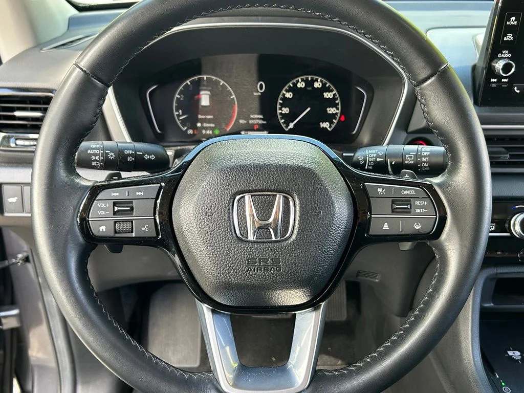 Used 2024  Honda EX-L image 21