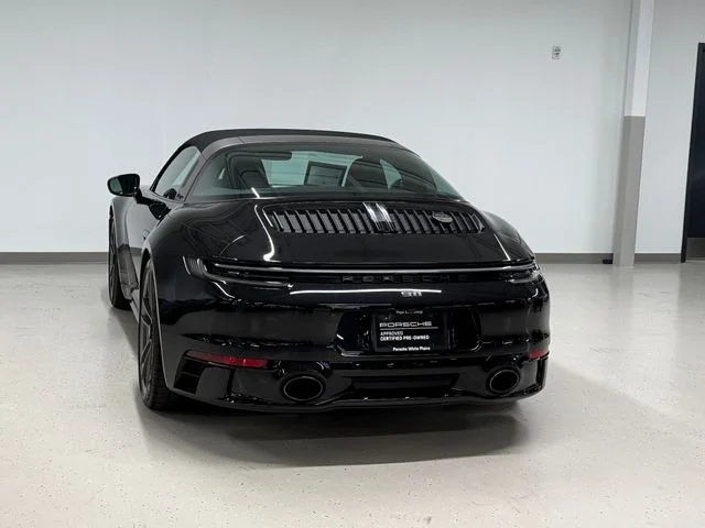 Certified Used 2022 Black Porsche  image 3