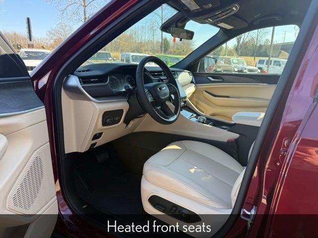 New 2025 Velvet Red Pearl-Coat Exterior Paint Jeep Limited image 11