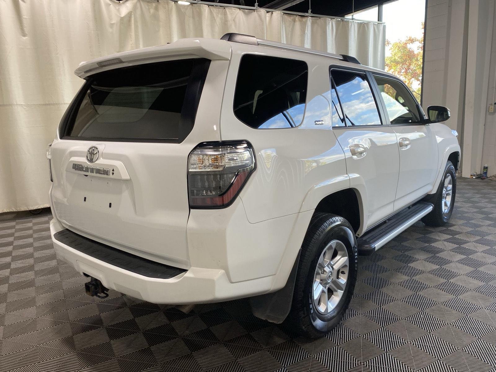 Used 2024 Ice Cap Toyota SR5 image 7