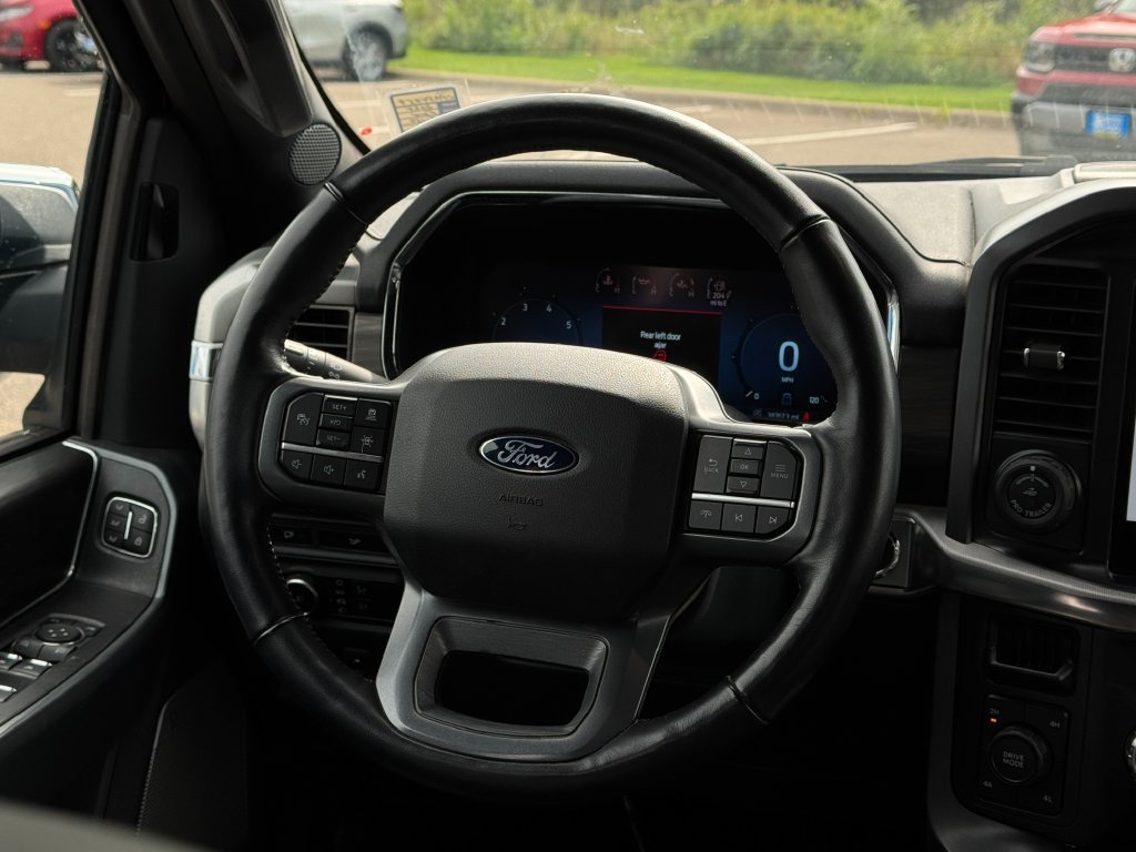 Used 2024 Atlas Blue Metallic Ford Lariat image 18