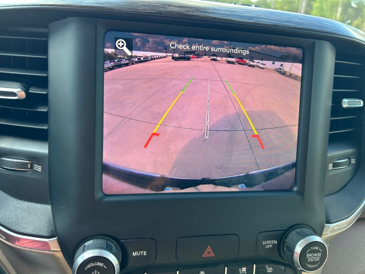 Used 2019 Red Ram Laramie image 13