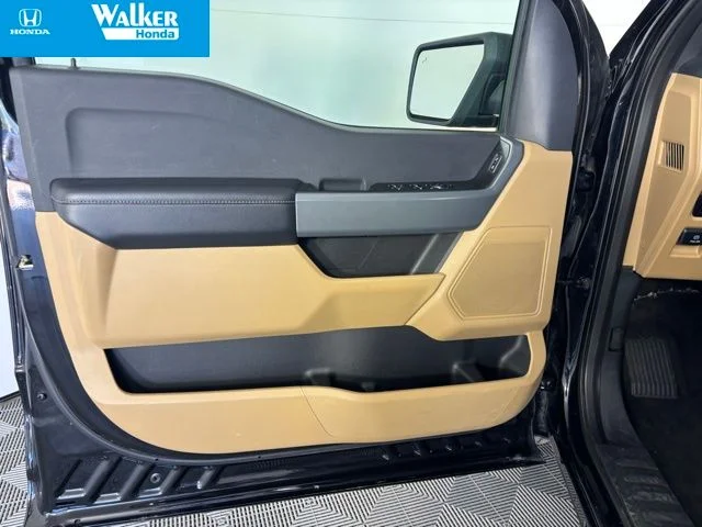 2023 Ford F-150 XLT - Photo 17