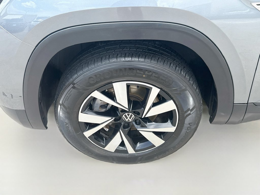 Used 2023  Volkswagen 2.0T SE image 36