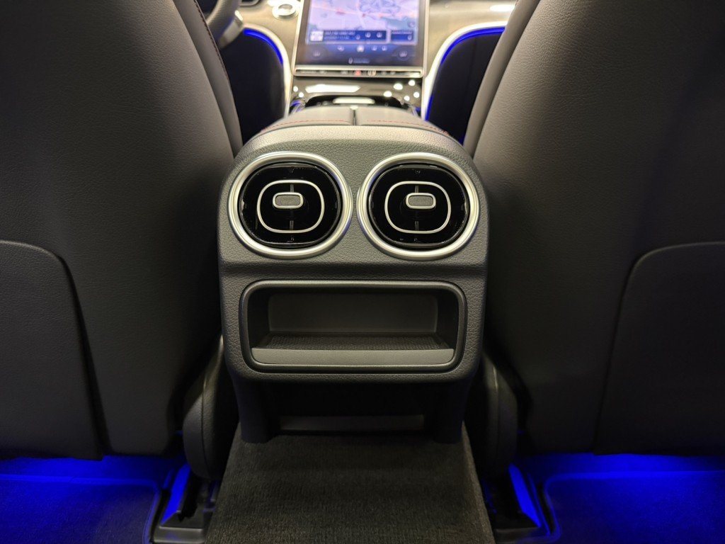 2025 Mercedes-Benz C-Class Sedan AMG C43 - Photo 20