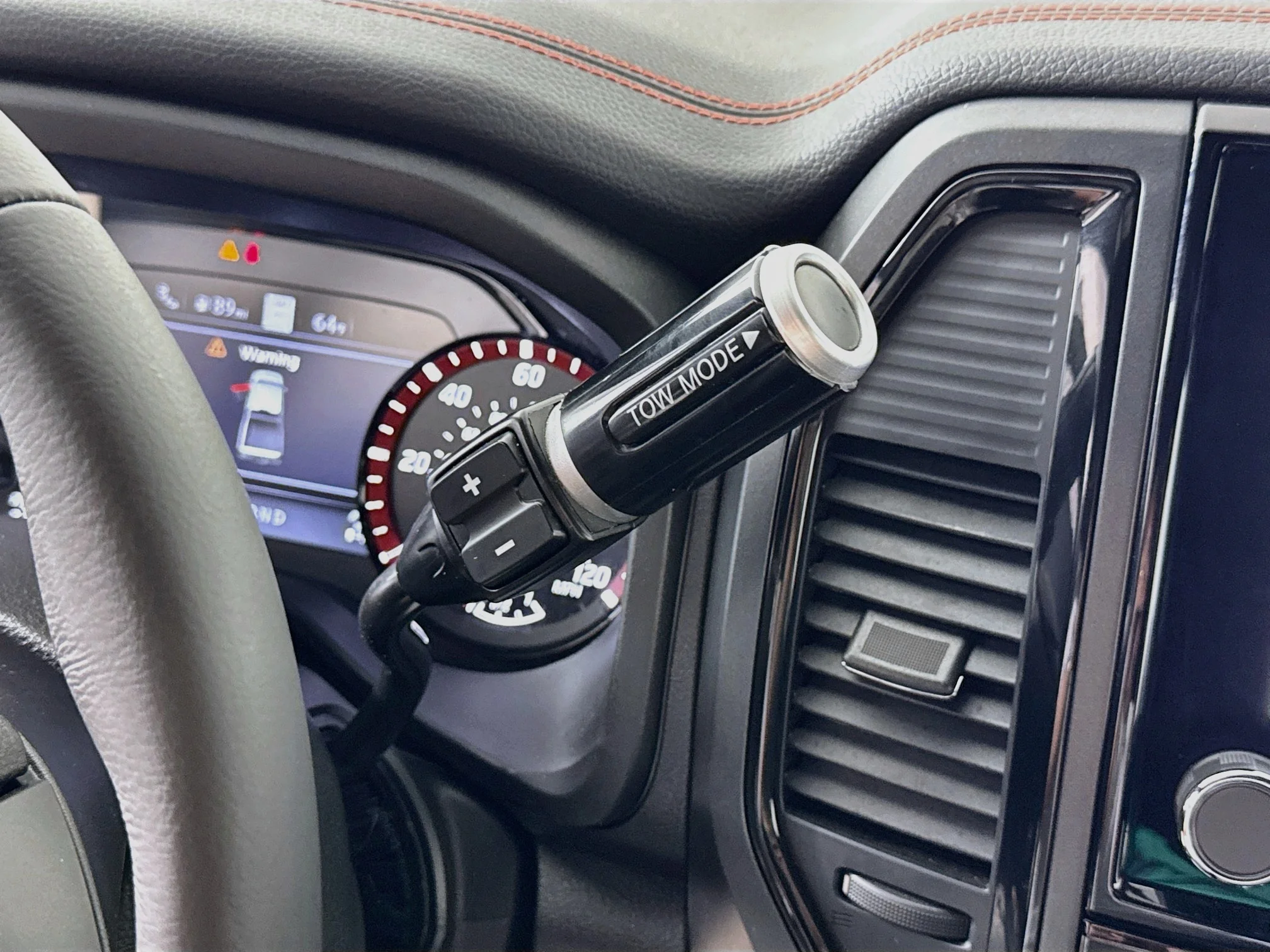 Used 2024 Glacier White Nissan PRO-4X image 17