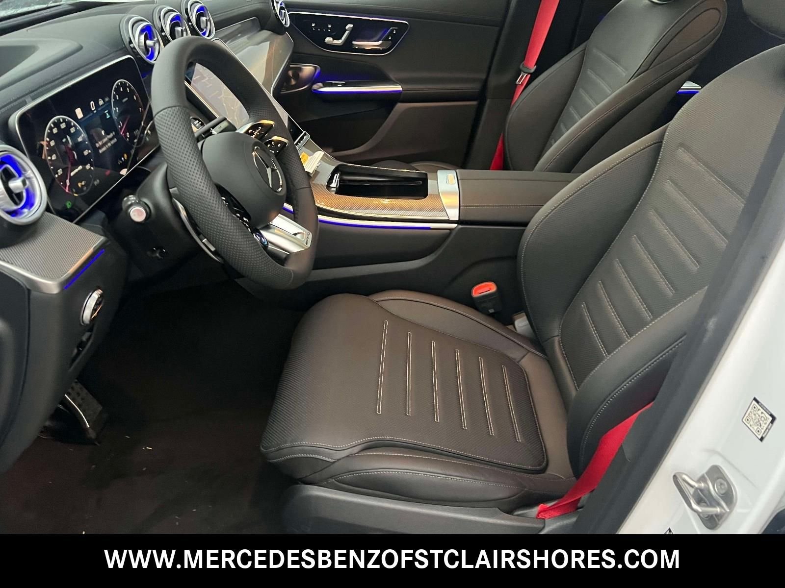 New 2027 MANUFAKTUR Moonlight White Metallic Mercedes-Benz AMG® GLC 53 4MATIC+ Coupe image 21