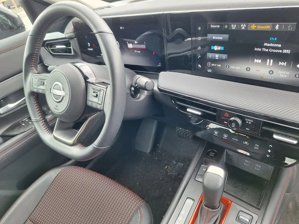 Certified Used 2025 Black Nissan SR image 30