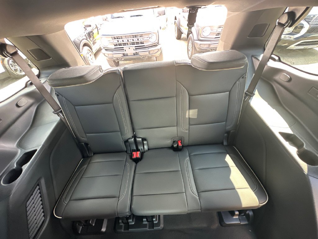 Used 2026 Silver GMC Elevation image 23
