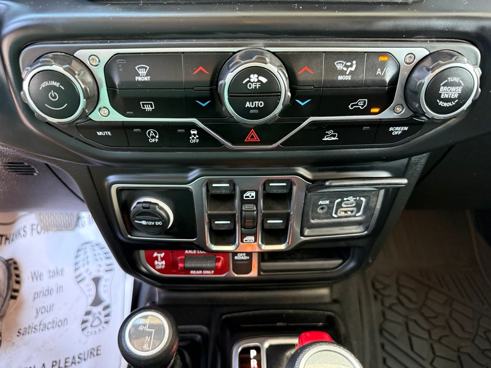 2023 Jeep Gladiator Mojave - Photo 28