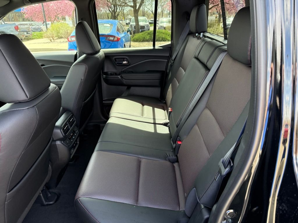 2026 Honda Ridgeline Black Edition - Photo 15