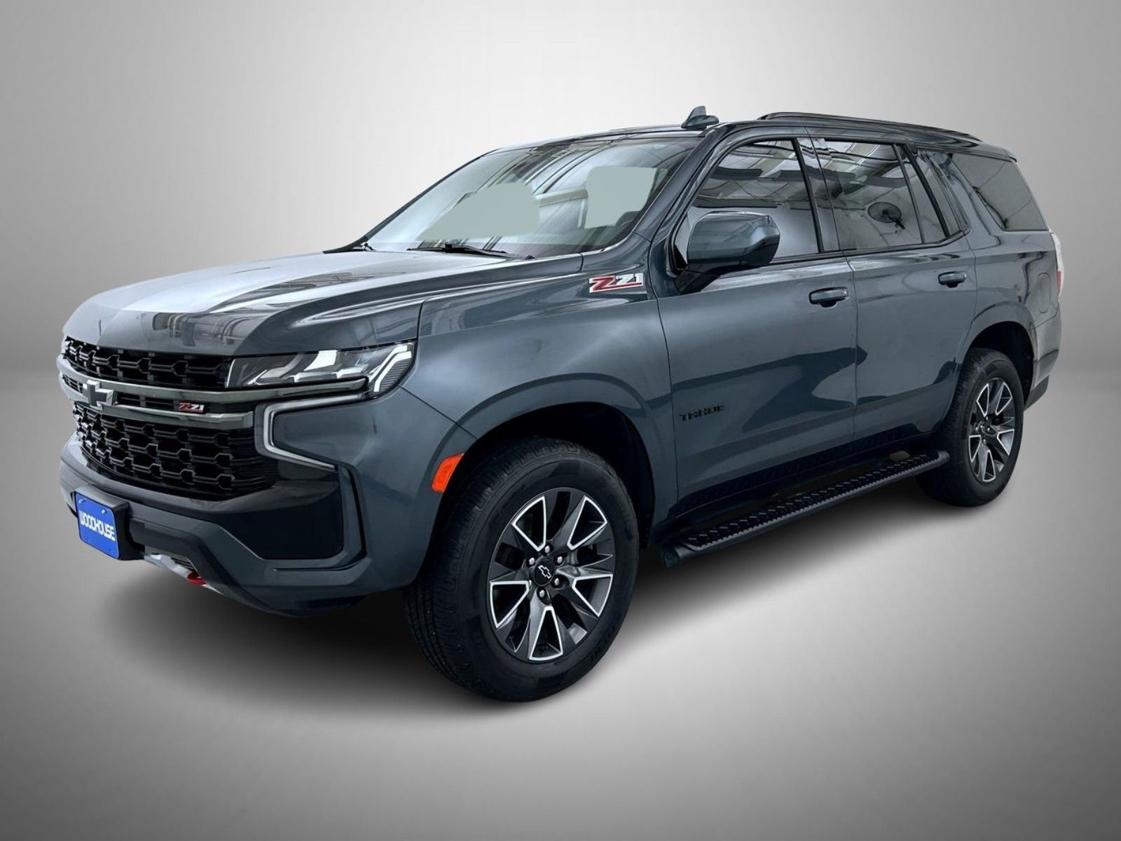 Used 2021 Gray Chevrolet Z71 image 1