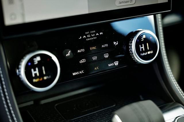 2026 Jaguar F-Pace R-Dynamic S - Photo 42