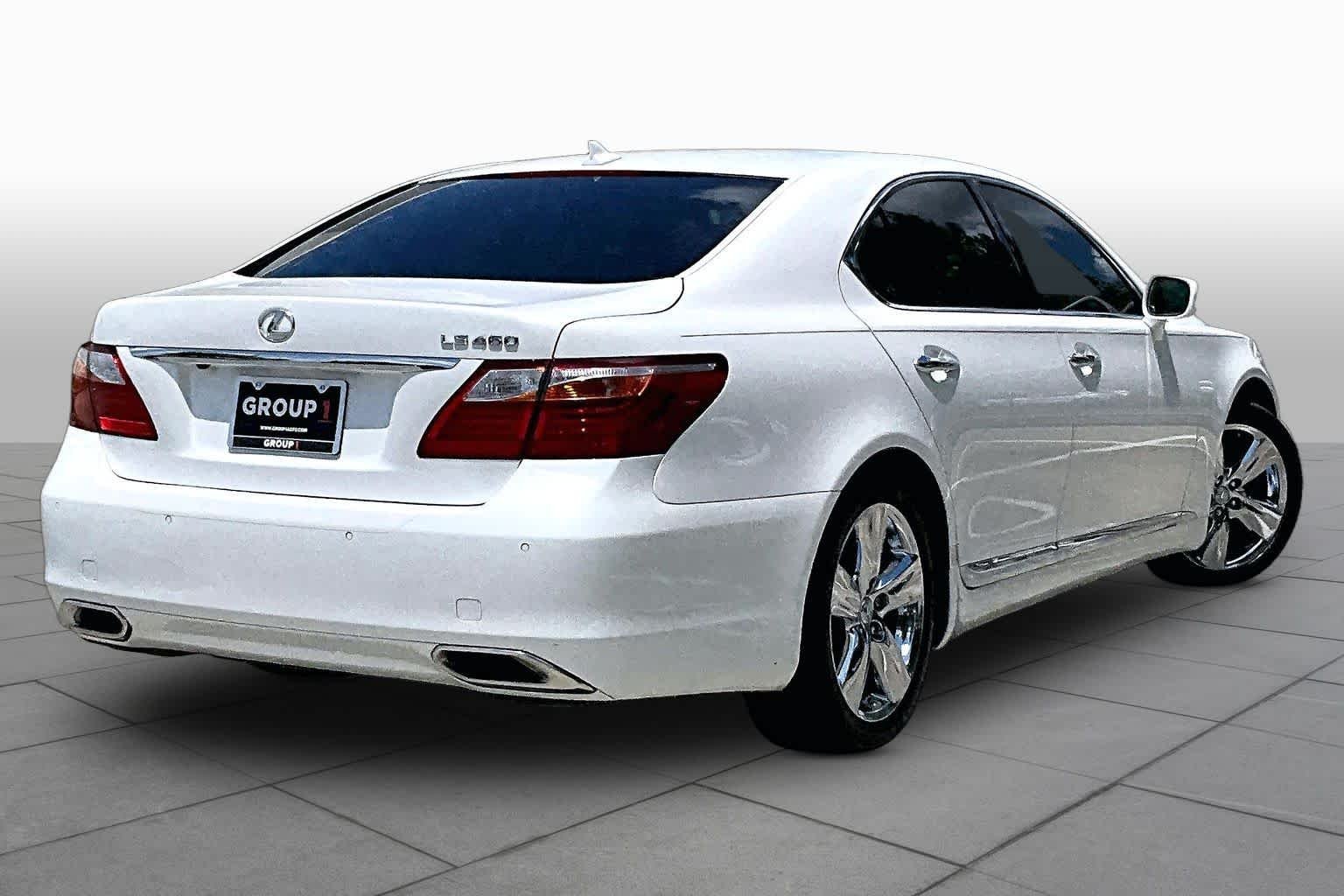 Used 2012 Starfire Pearl Lexus  image 11