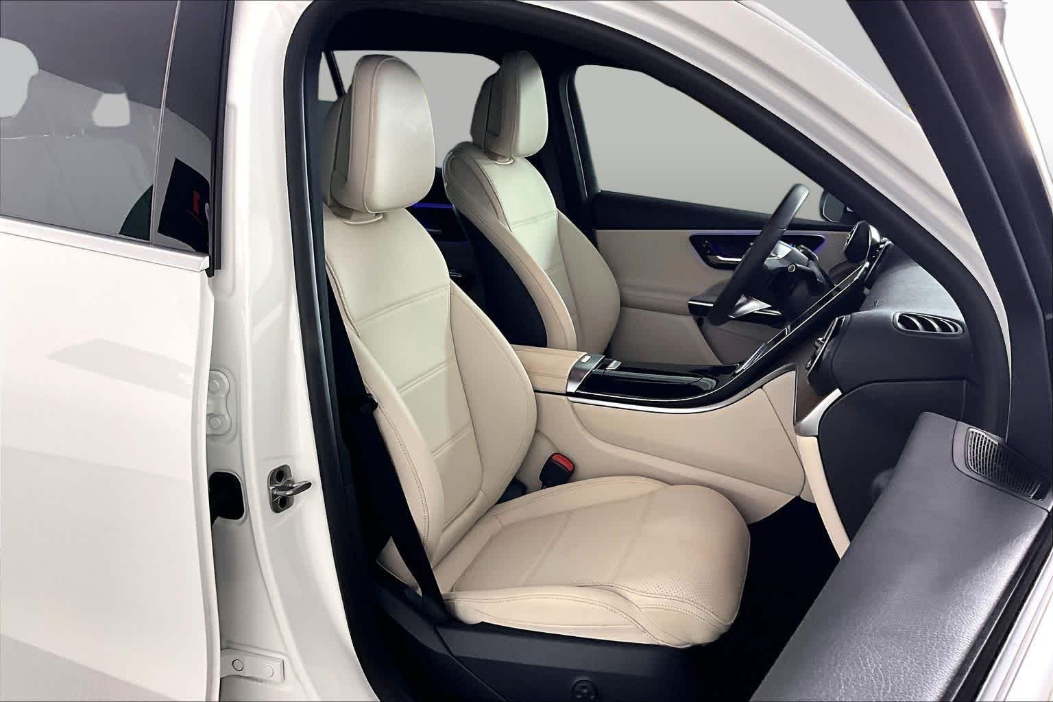 Used 2026 White Mercedes-Benz GLC 300 image 8