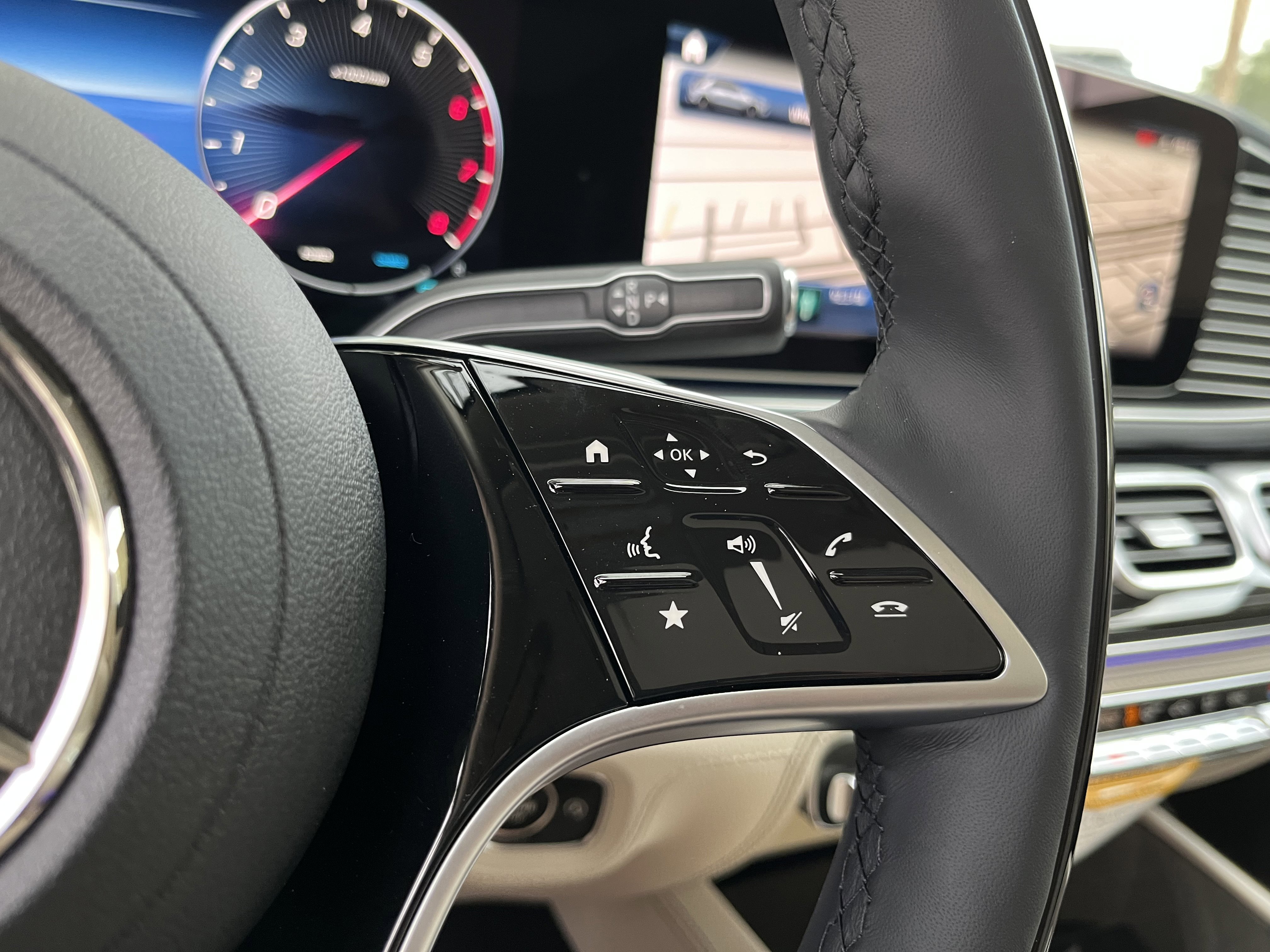 New 2026 OBSIDIAN BLACK Mercedes-Benz GLE 450 image 26