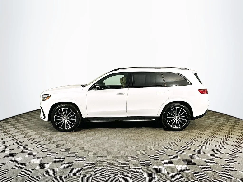 Used 2026 White Mercedes-Benz GLS 580 image 4