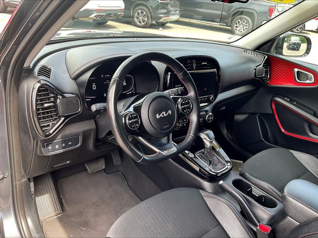Used 2023 Gray Kia GT-Line image 8