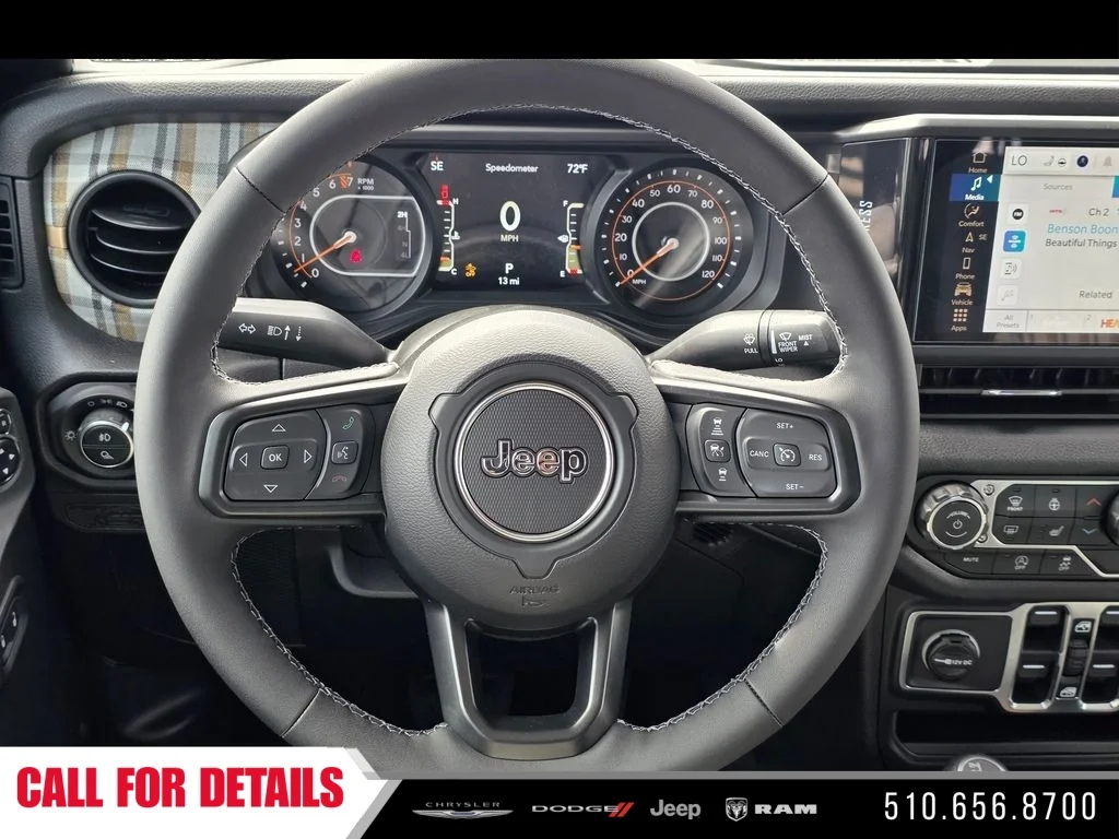 New 2026 Black Clear-Coat Exterior Paint Jeep 85th Anniversary Edition image 11