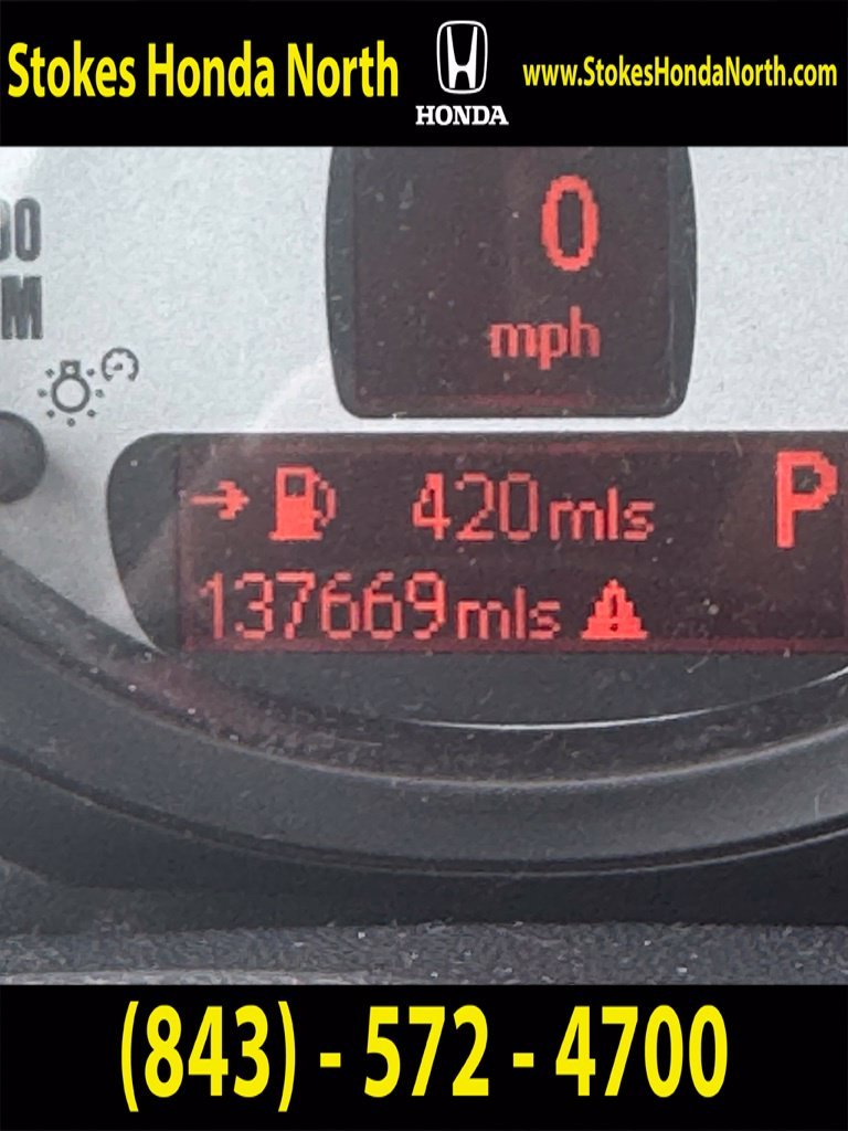 Used 2011 White MINI Base image 10