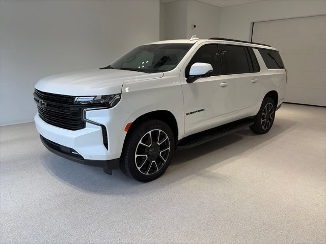 2023 Chevrolet Suburban RST - Photo 3