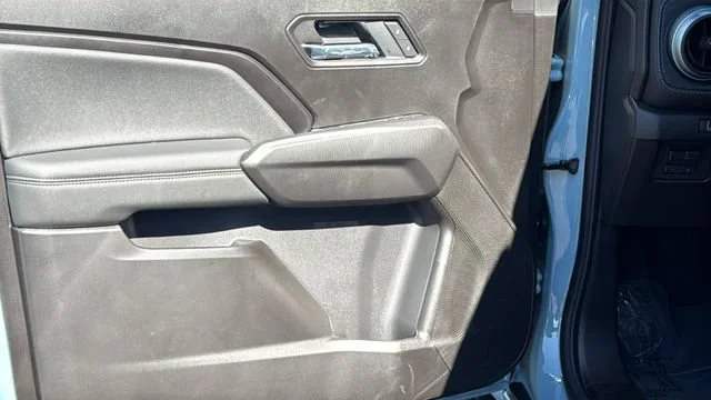 New 2026 Snowdrift Metallic Chevrolet LT image 23