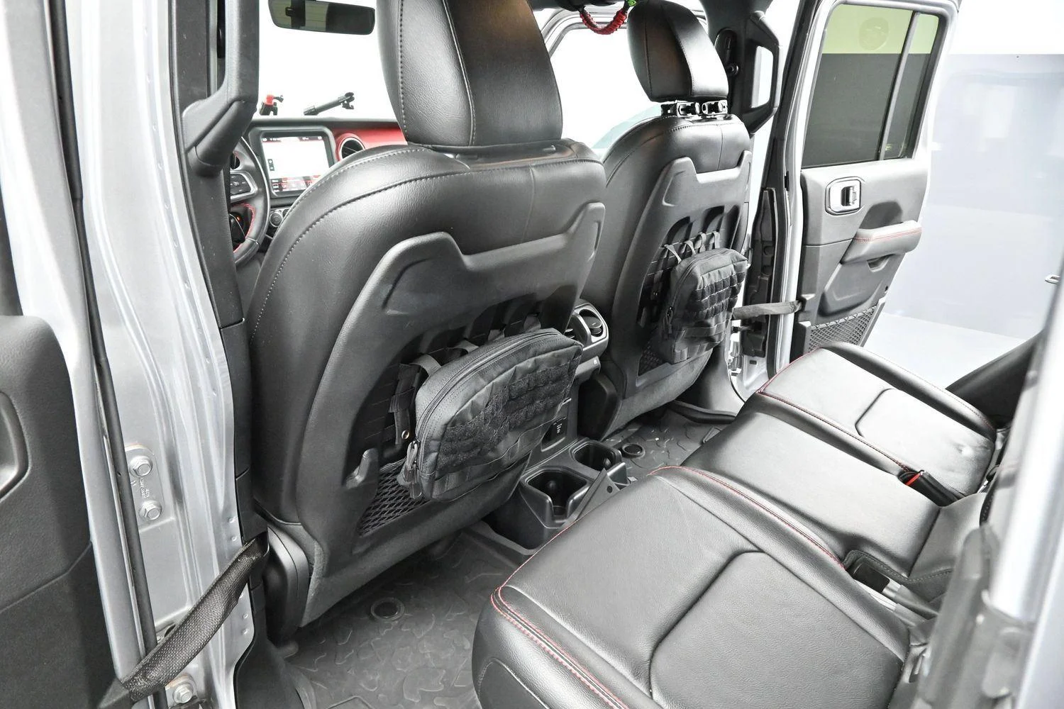 Used 2020 Billet Silver Metallic Clearcoat Jeep Rubicon image 34