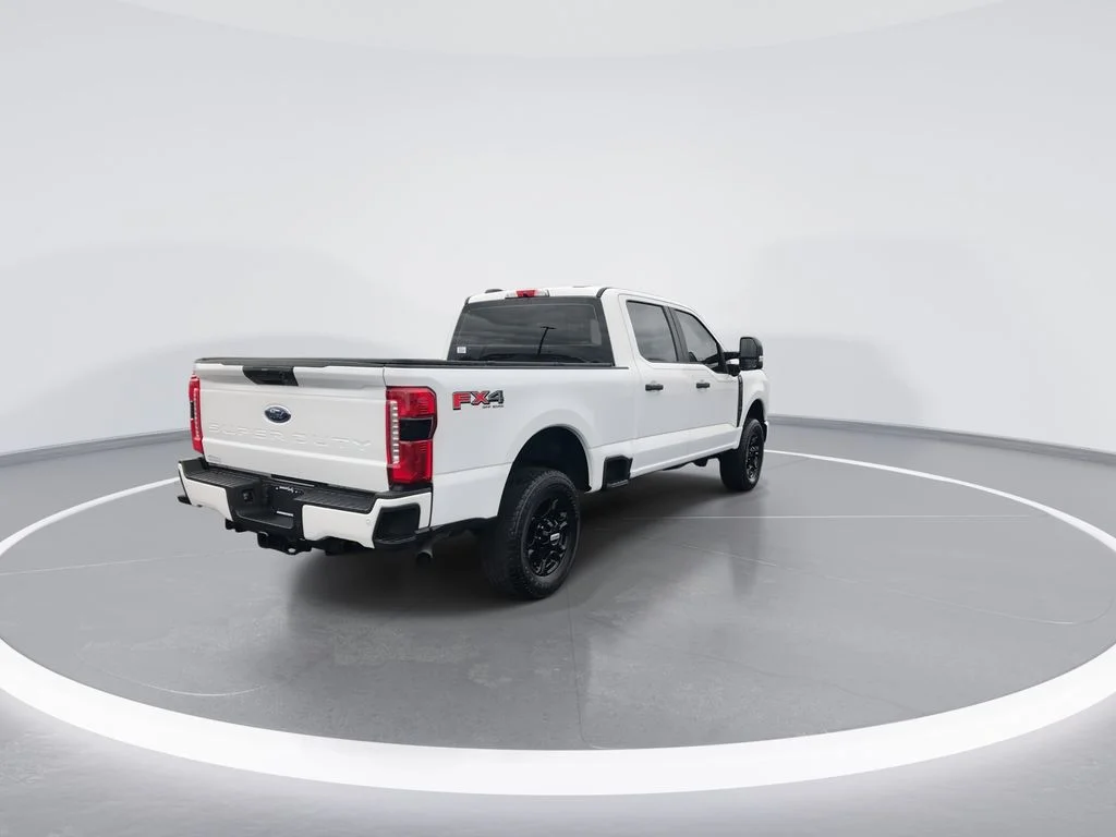 Used 2024 White Ford XL image 8